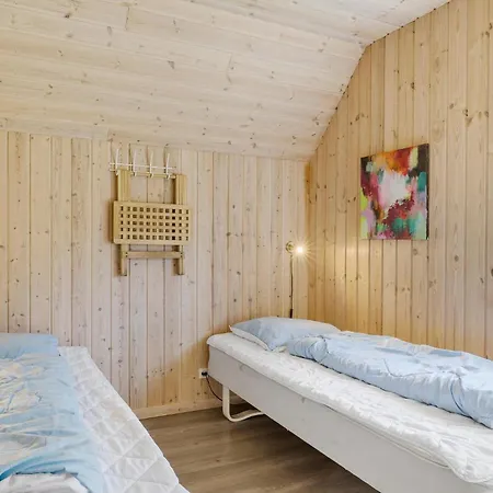 Дом отдыха Amazing In With Sauna Romo